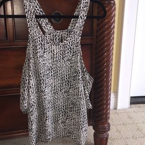 Tank top open shoulder blouse